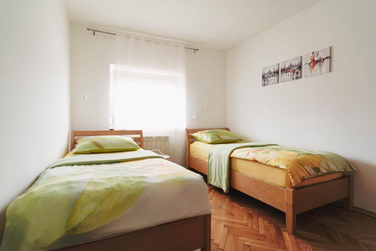Pri Neji Apartment โพสโตยนา ภายนอก รูปภาพ